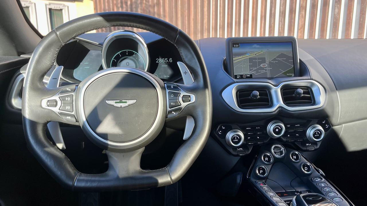 ASTON MARTIN Vantage Coupe 4.0 V8 auto