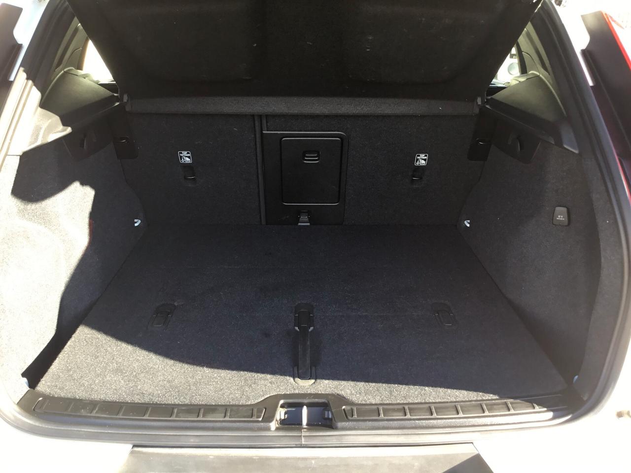 Volvo XC40 B3 automatico Core