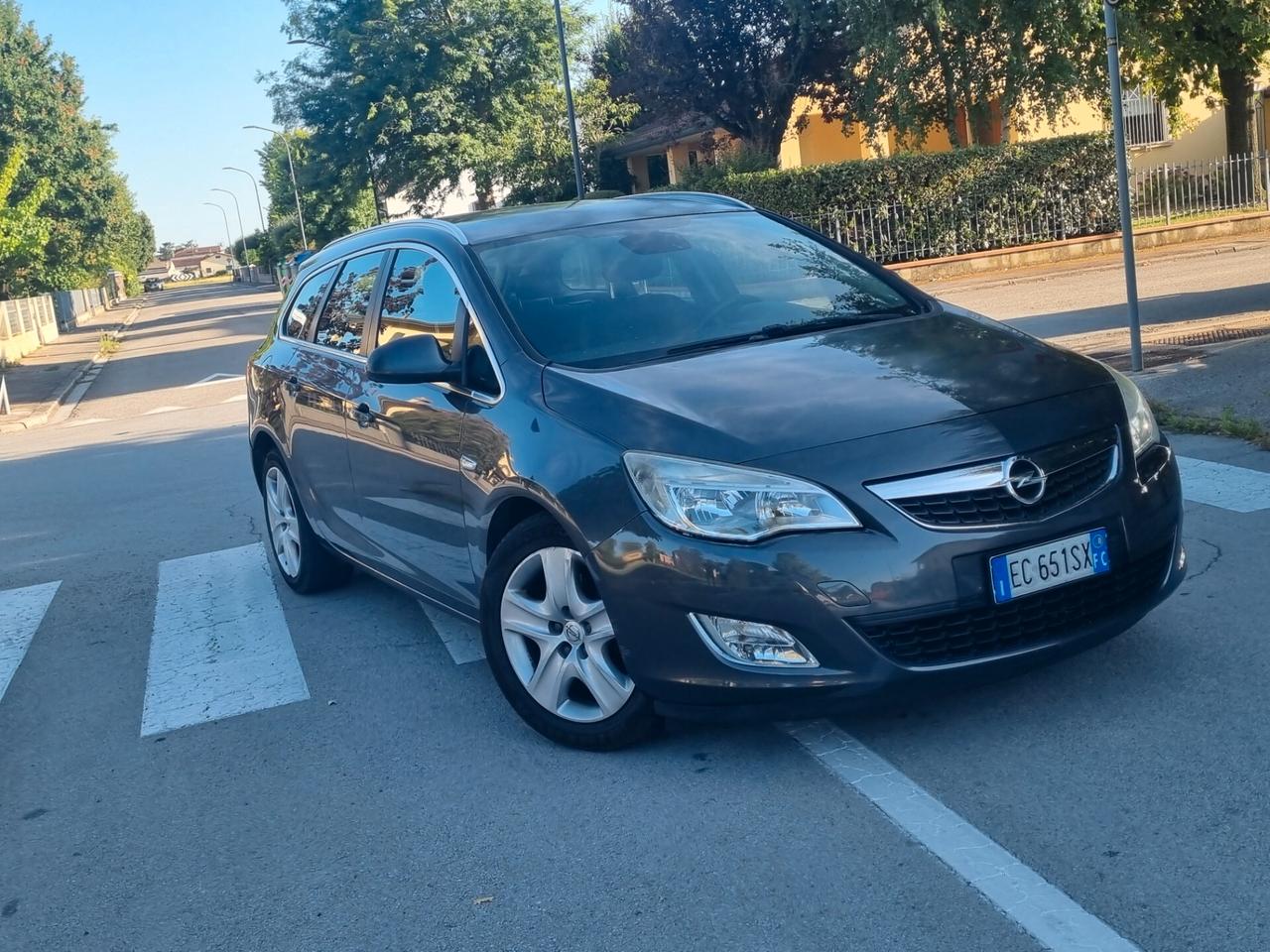 Opel Astra 1.9 CDTI 120CV Garanzia 12 mesi