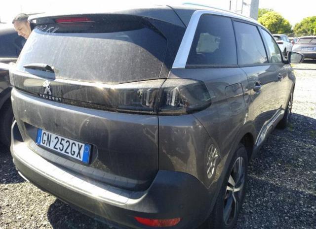 PEUGEOT 5008 PureTech Turbo 130 S&S Allure Pack