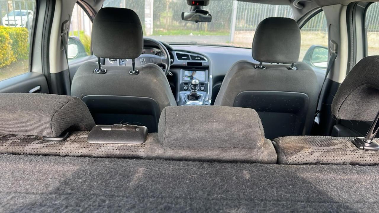 Peugeot 3008 1.6 HDi 112CV Business