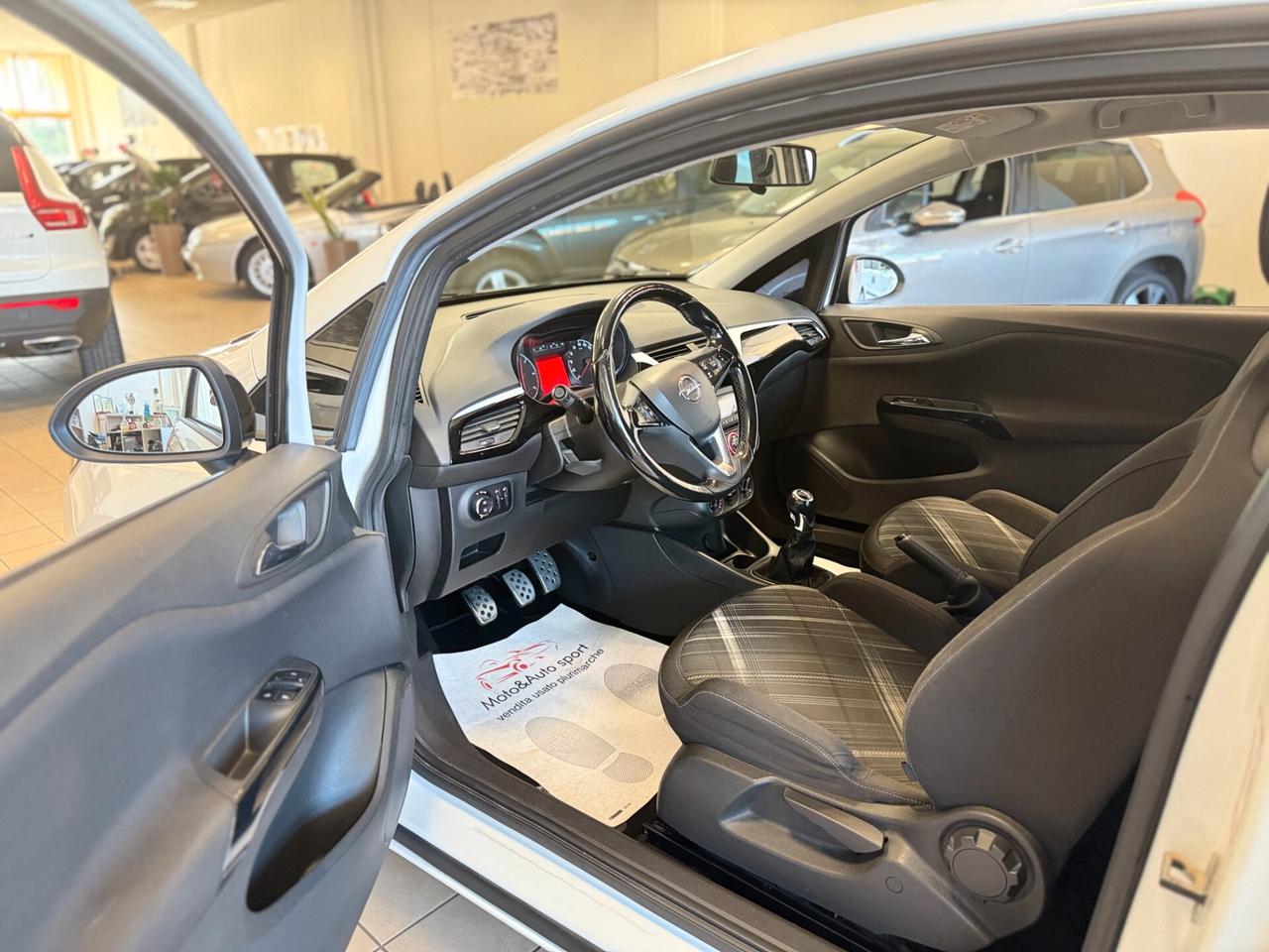 Opel Corsa 1.3 CDTI Coupé b-Color
