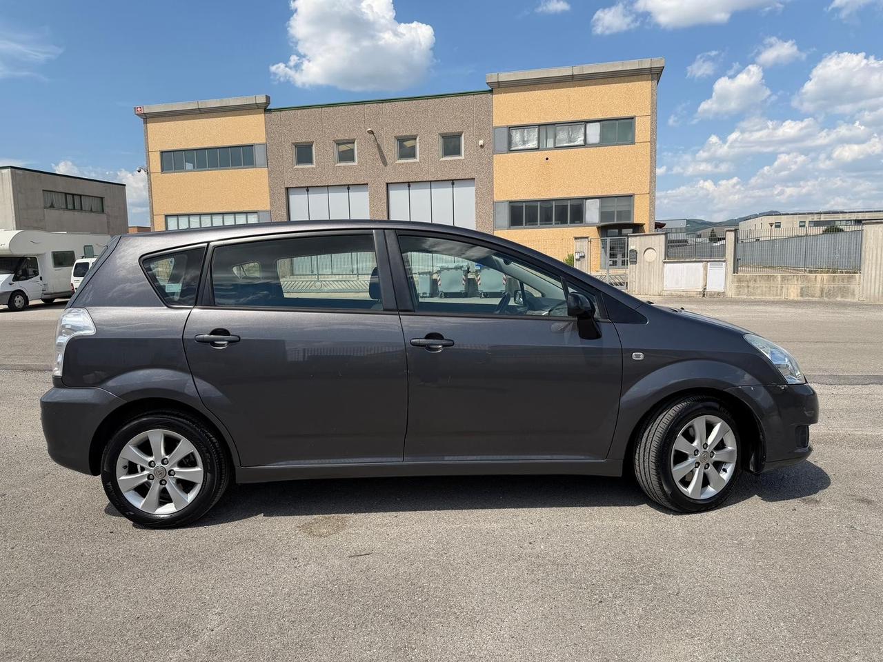 Toyota Corolla Verso D-4D Sol