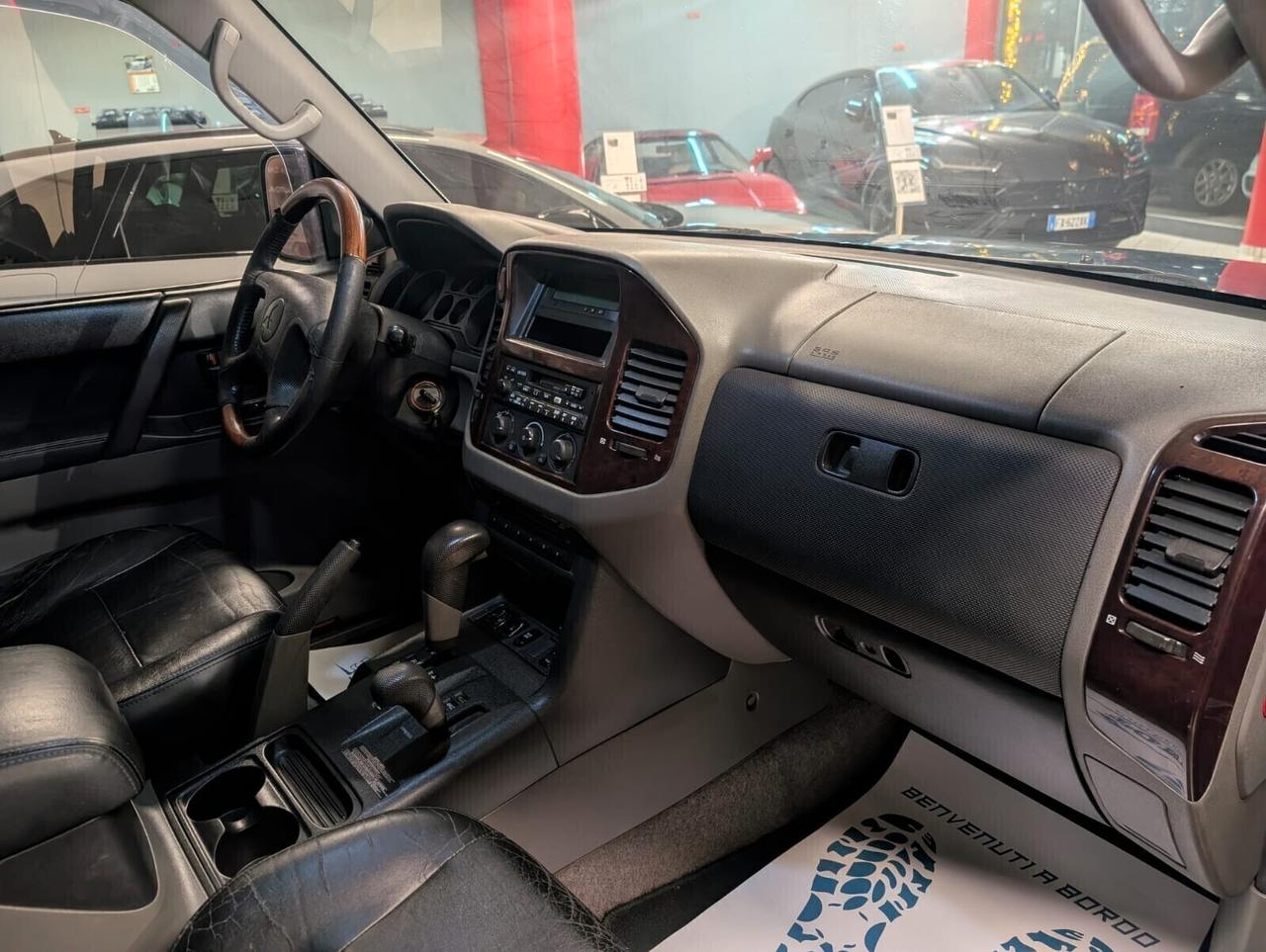 Mitsubishi Pajero 3.2 5 POSTI CAMBIO AUTOMATICO