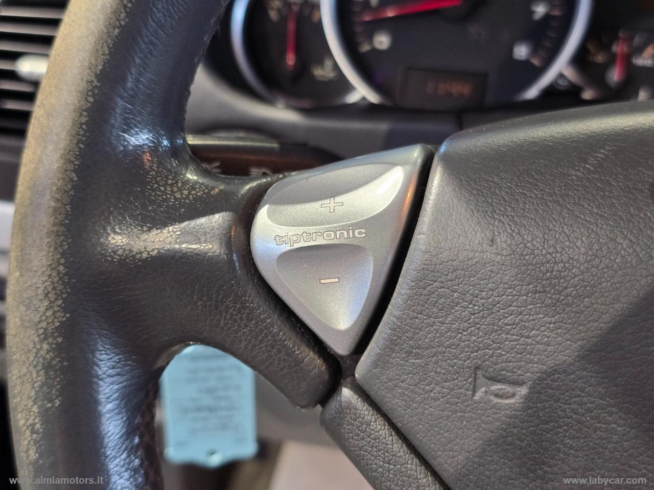 PORSCHE Cayenne S