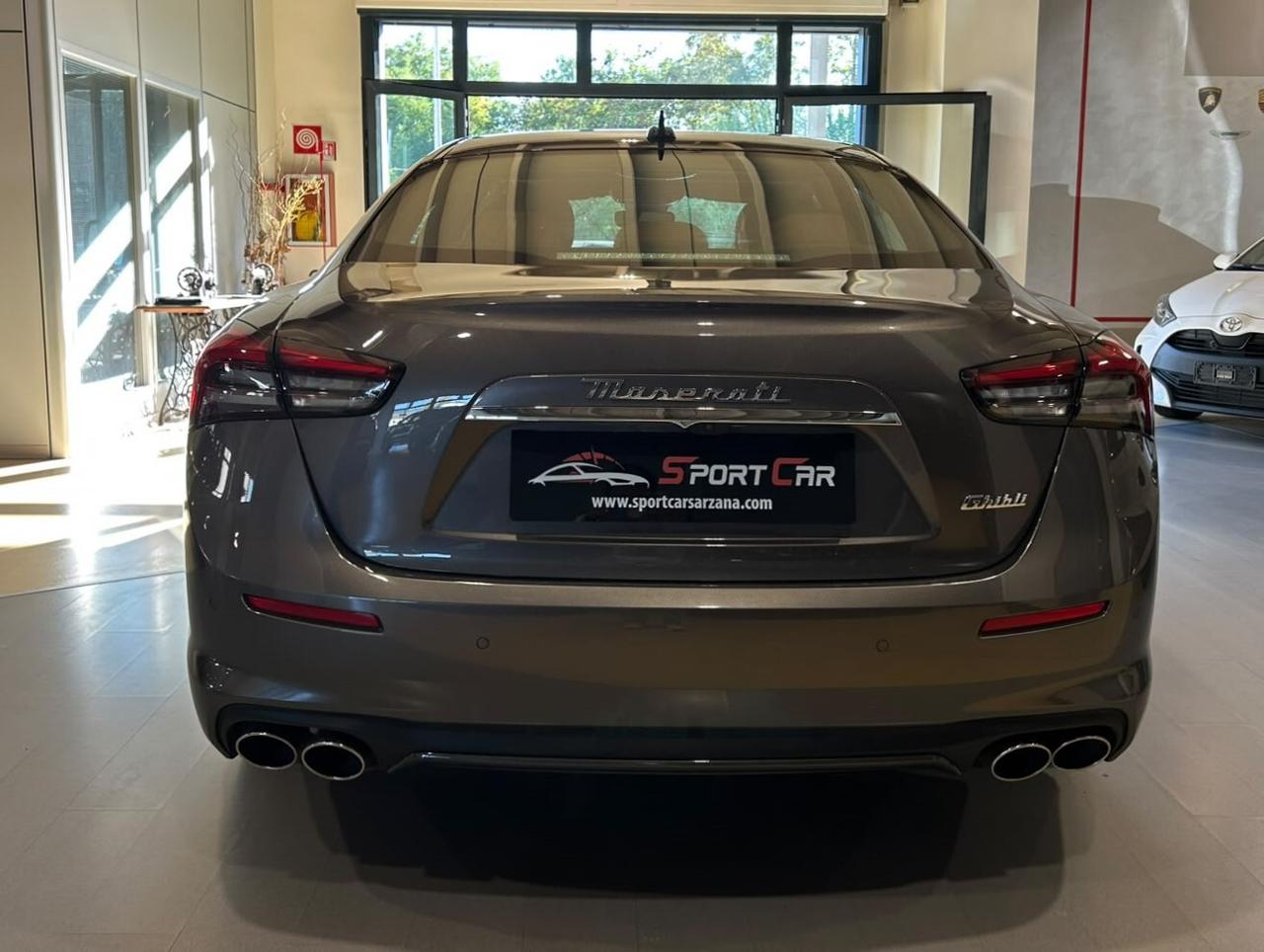 Maserati Ghibli 330 CV MHEV GT