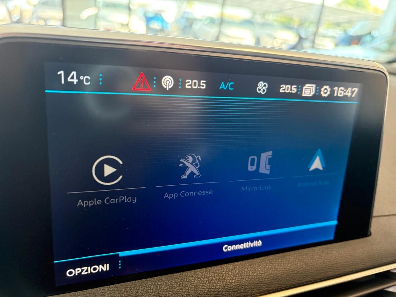 Peugeot 3008 ALLURE BlueHDi 130 6mt SPOTICAR