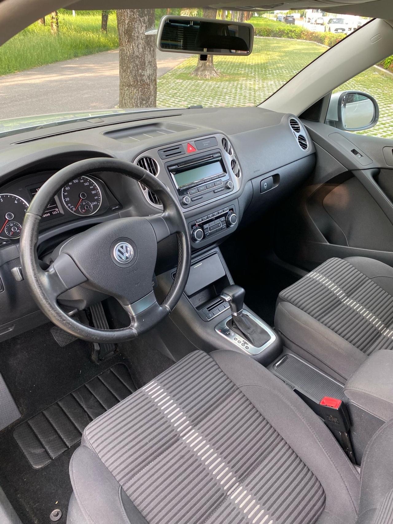 Volkswagen Tiguan 2.0 TDI DPF 4MOTION DSG Sport & Style