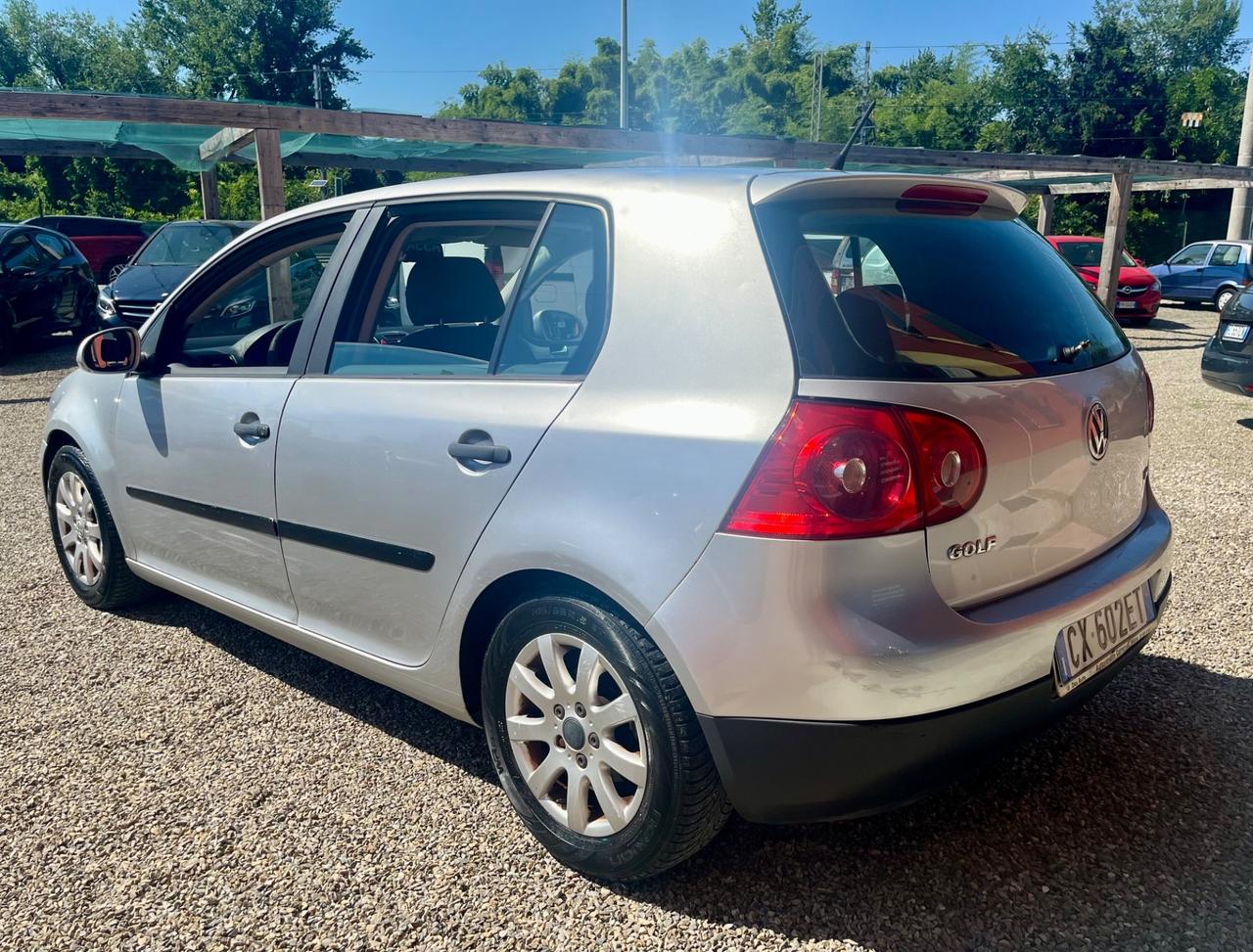 Volkswagen Golf 1.6 5p. Benzina e GPL