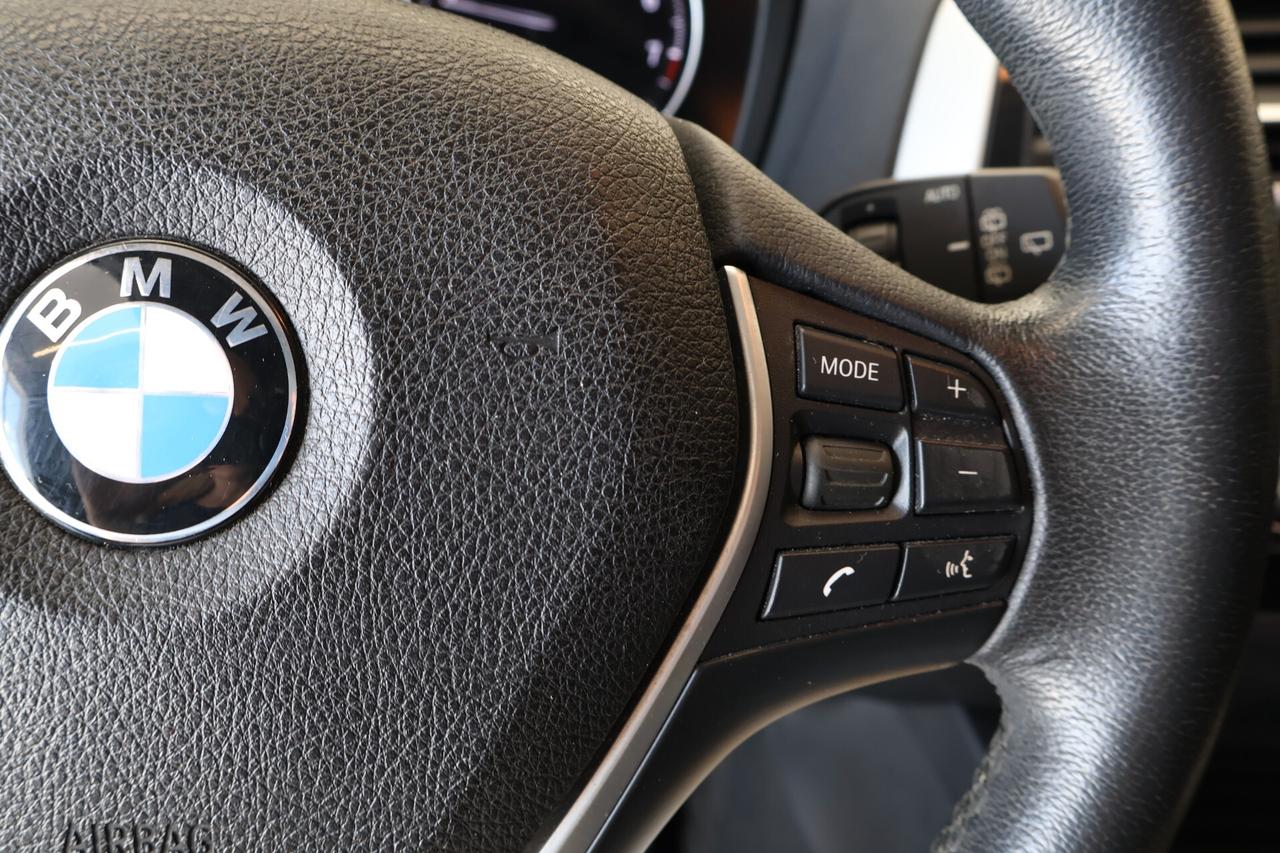 Bmw 118i 5p. Advantage automatica