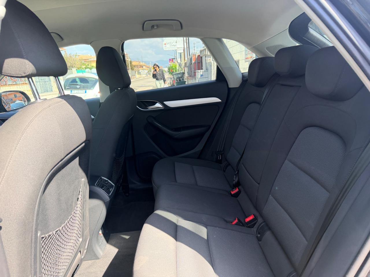 Audi Q3 2.0 TDI 120 CV Design