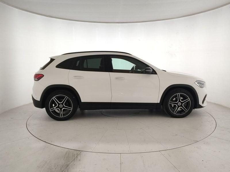 Mercedes-Benz GLA 200 d Premium 4matic auto