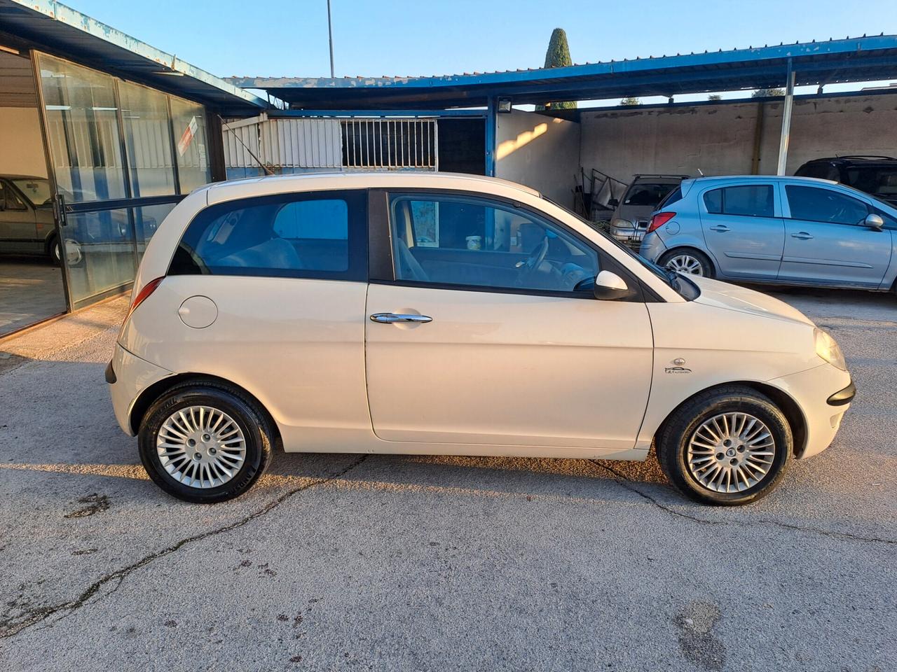 Lancia Ypsilon 1.2 benz.