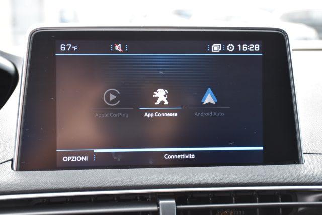 PEUGEOT 5008 BlueHDi 130 S&S EAT8 Crossway