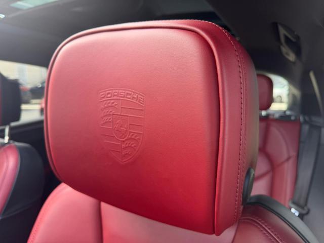 PORSCHE Macan 2.0 T