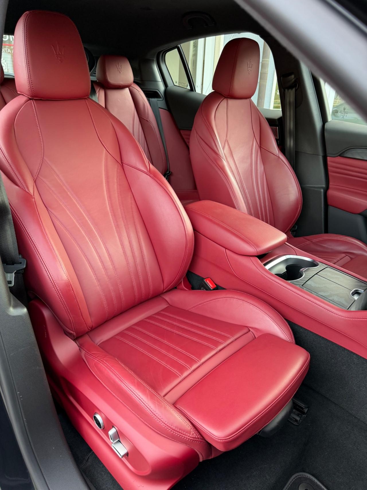 Maserati Grecale MHEV 330 CV AWD Modena