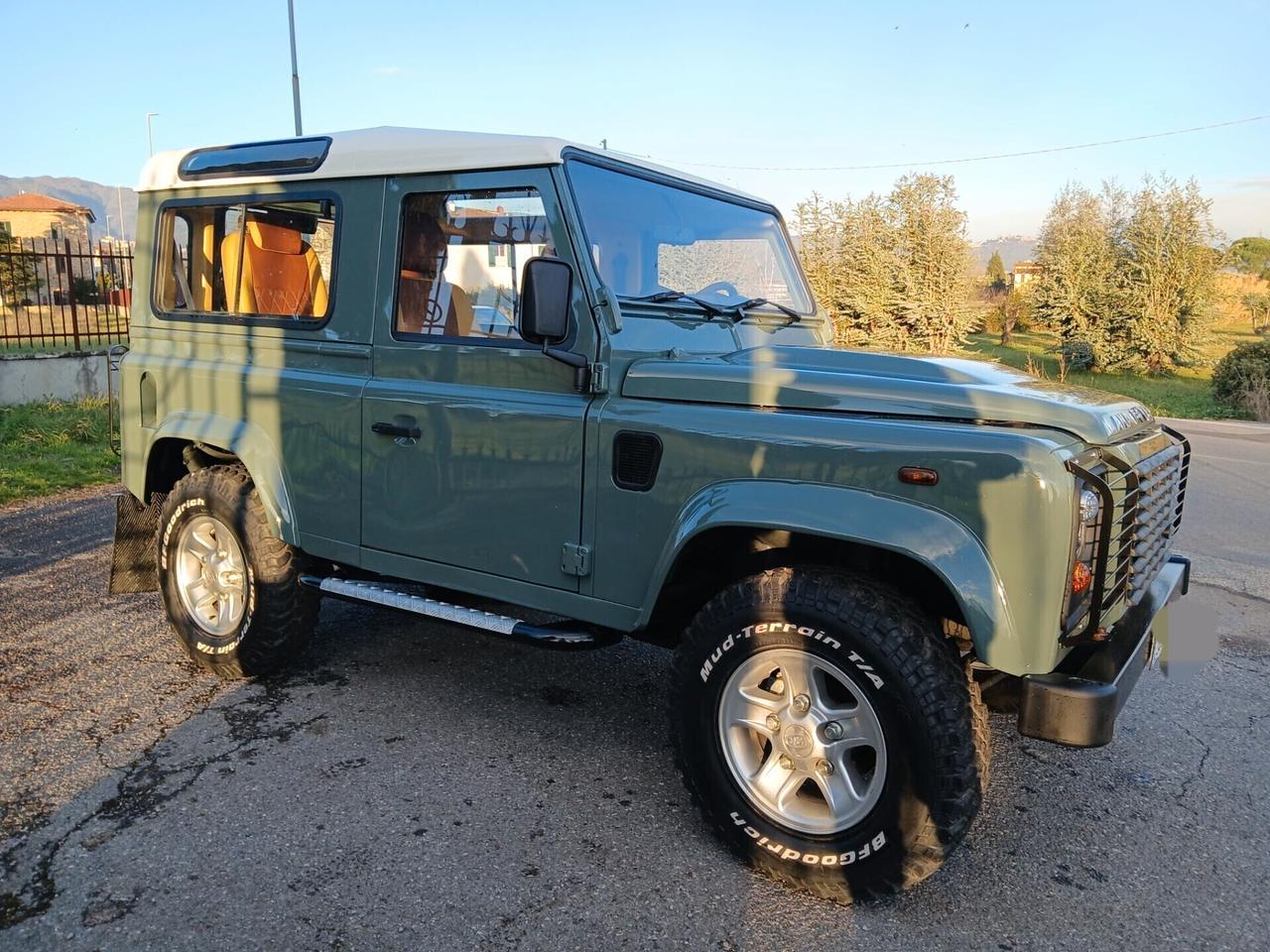 Land Rover Defender 90 2.4 TD4 Station Wagon