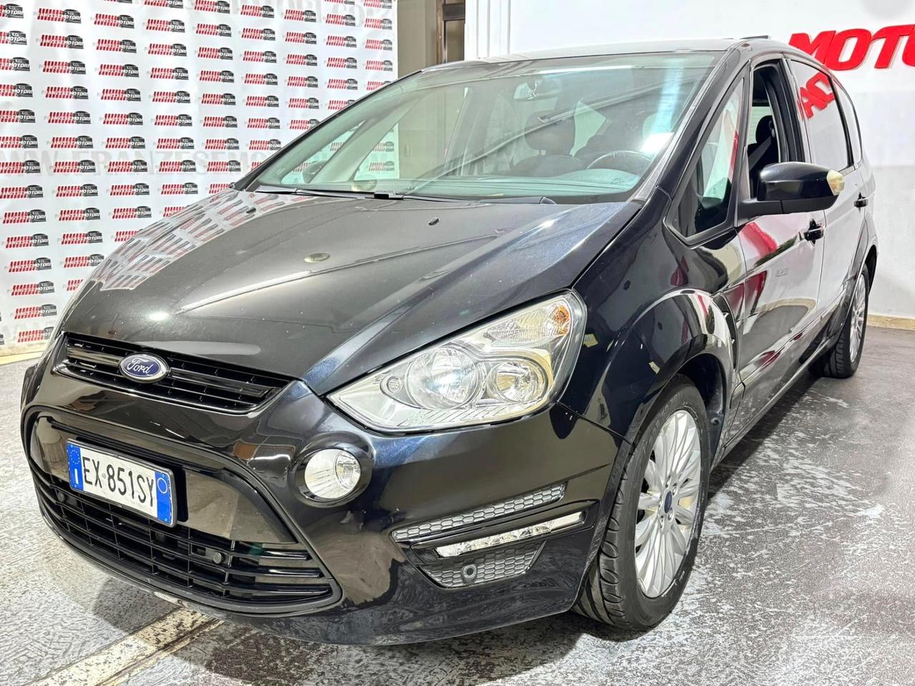Ford S-Max 2.0 TDCi 140CV Powershift Nav Edition