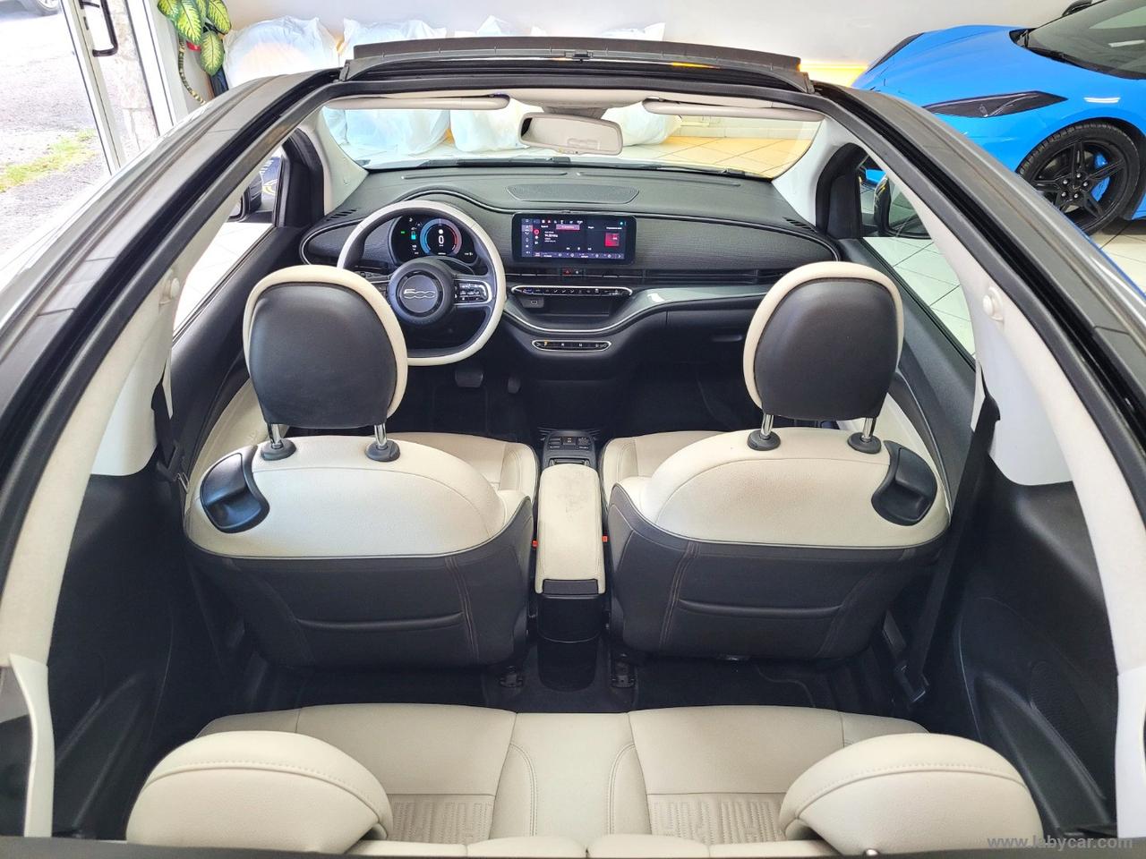FIAT 500E La Prima Cabrio 42 kWh UNIPRO*CERT