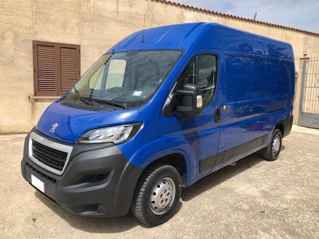 PEUGEOT Boxer 330 2.2 BlueHDi 140 S&S PC-TN Furgone
