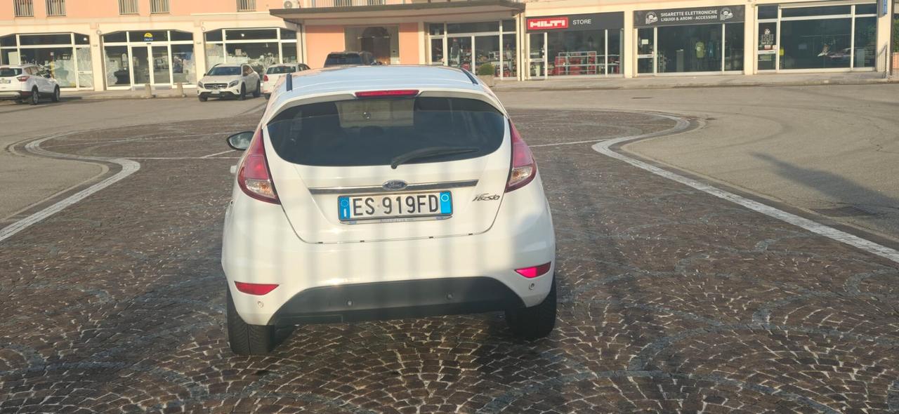 Ford Fiesta 1.6 TDCi 95CV 5 porte Individual