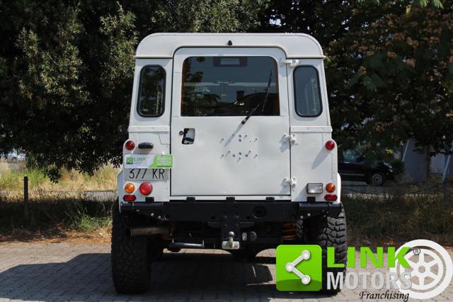 LAND ROVER Defender 90 2.5 Td5