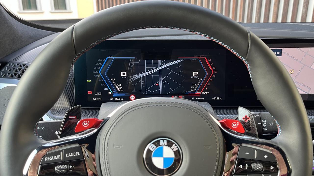 BMW XM 4.4 phev auto