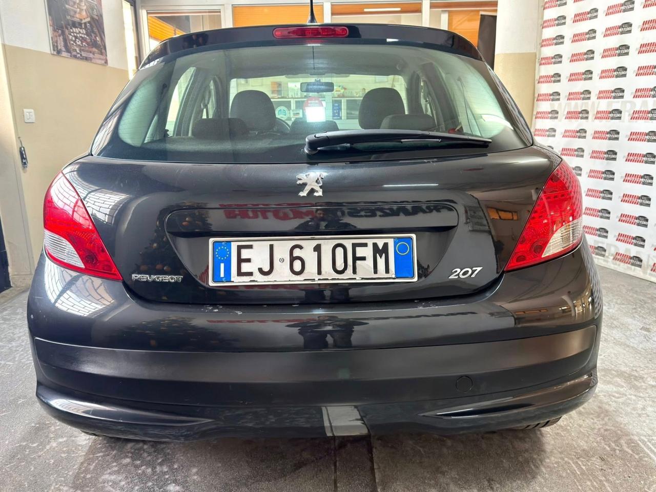Peugeot 207 1.4 HDi 70CV 5p. Allure