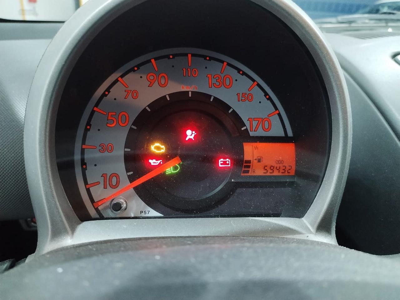 Toyota Aygo 1.0 12V VVT-i 5 porte Active Connect