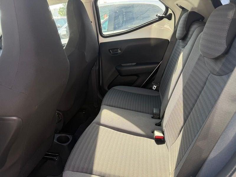 Toyota Aygo 1.0 VVT-i x-play MMT Automatica! RETROCAMERA