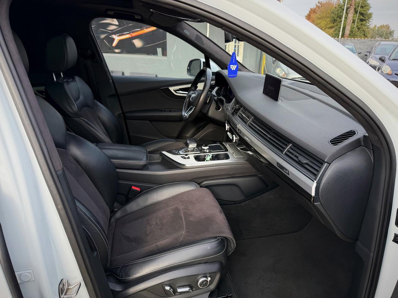 Audi Q7 3.0 TDI 272 CV quattro tiptronic Business Plus Garanzia 12 Mesi