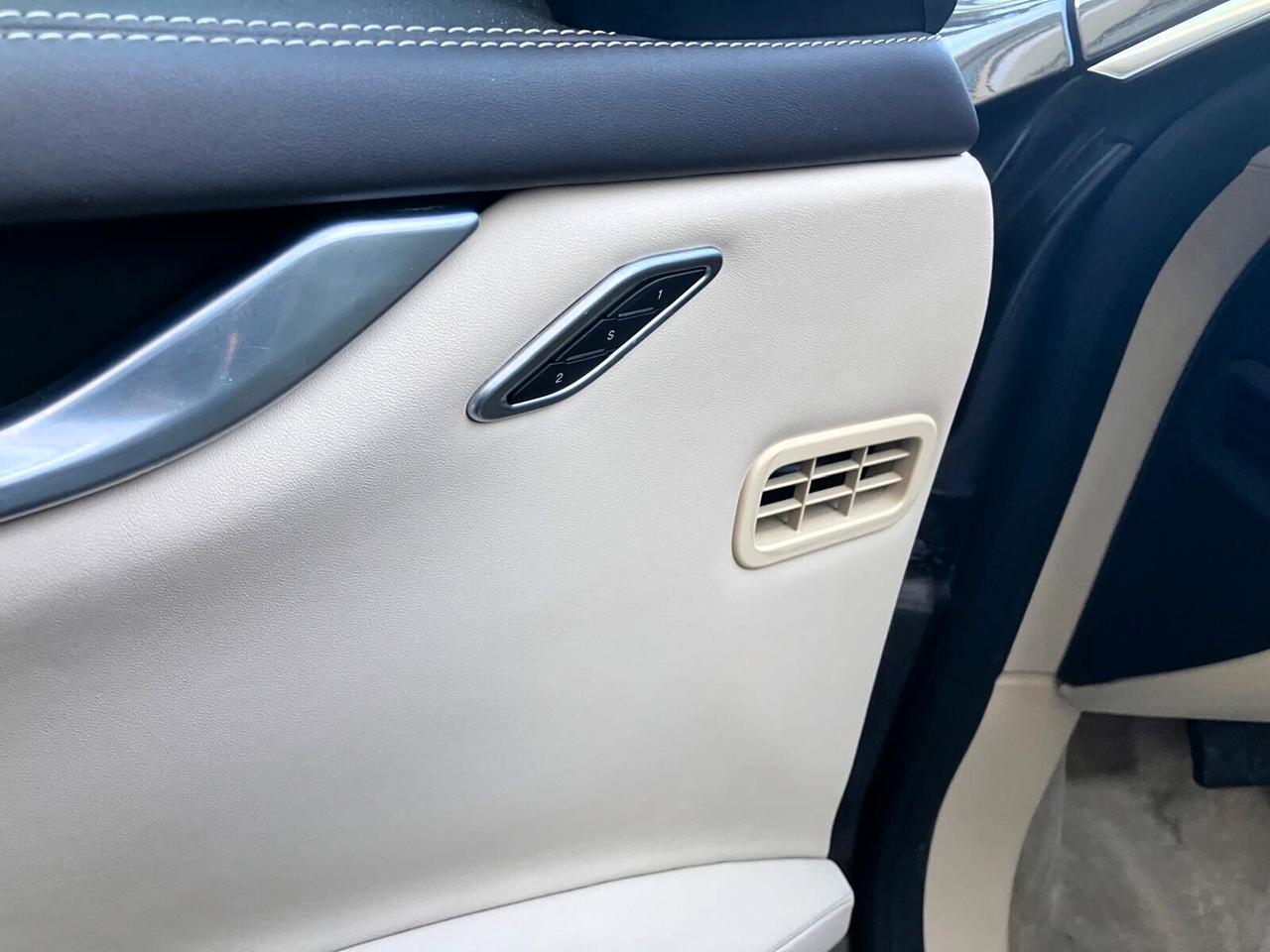 Maserati Ghibli V6 S Q4 410cv