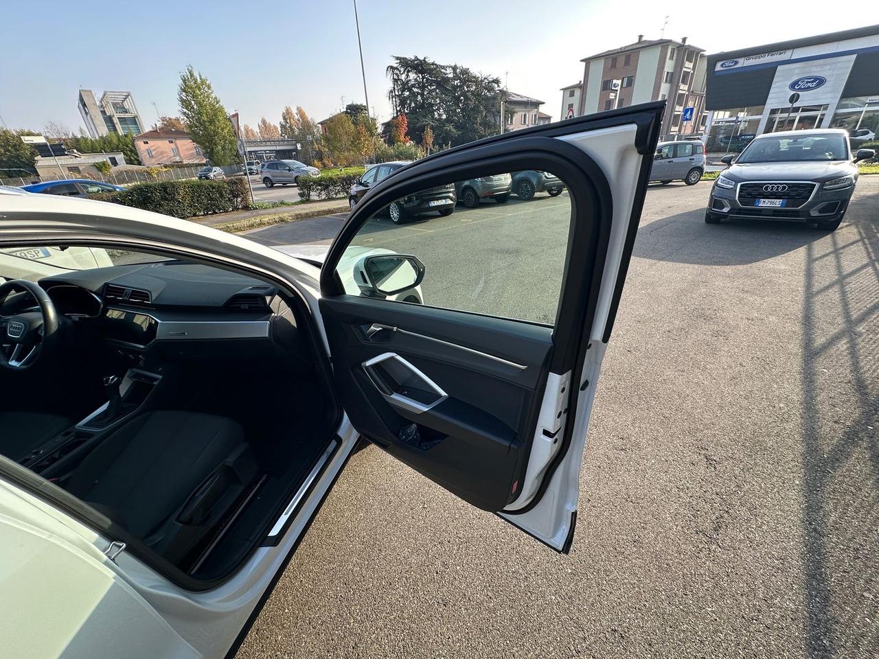 Audi Q3 S Line Edition 1.5 35 TFSI #7881