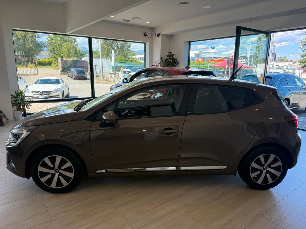 Renault Clio Full Hybrid E-Tech 140 CV 5 porte Business
