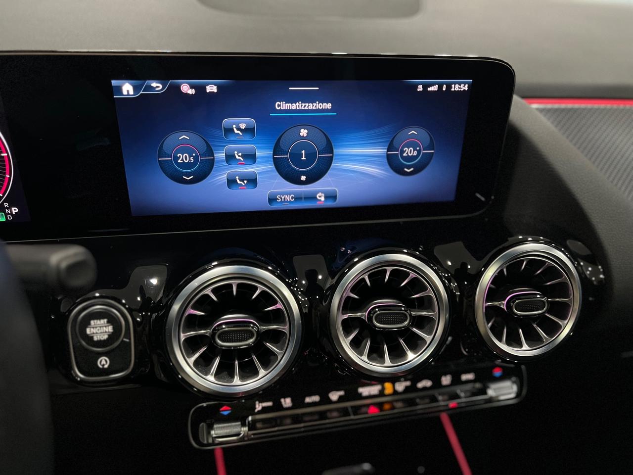 Mercedes Benz GLA 200d Aut. AMG LINE Premium Plus 150 cv