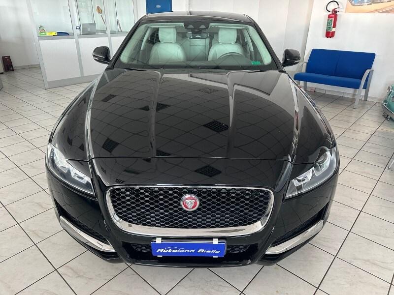 JAGUAR XF 2ª serie (X260) XF 2.0 D 240 CV AWD...