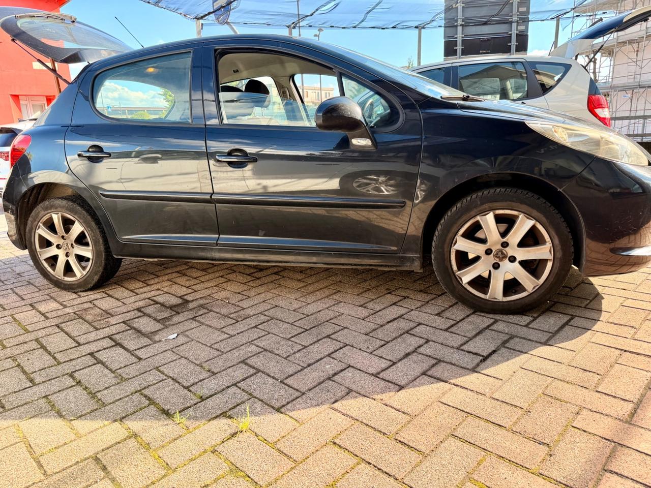 Peugeot 207 1.6 HDi 90CV 5p. XS