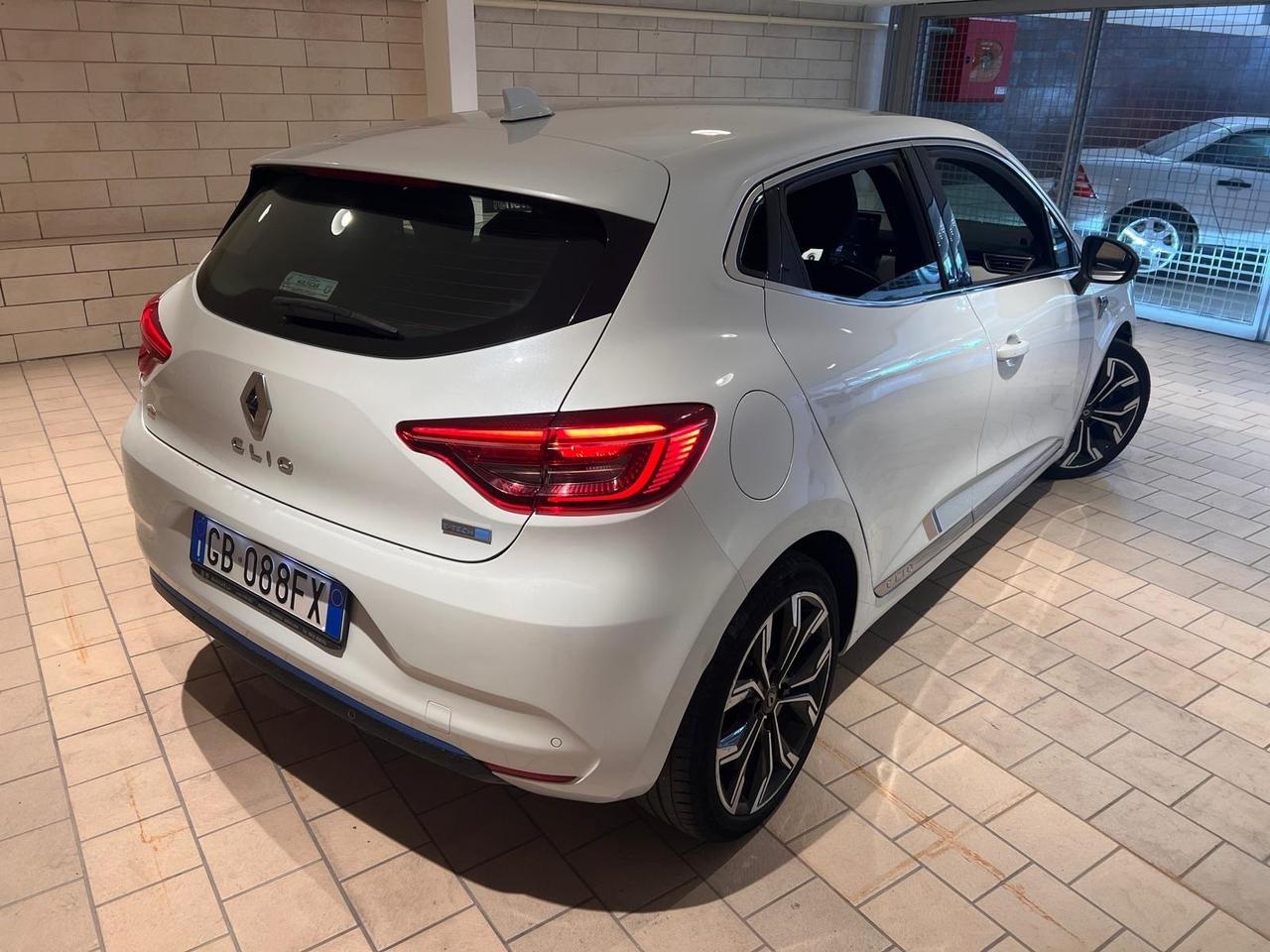 Renault Clio Full Hybrid E-Tech 140 CV 5 porte Intens