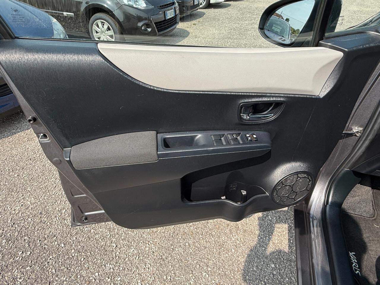 Toyota Yaris 1.4 D-4D 5 porte SOLO Km 31.600!!!