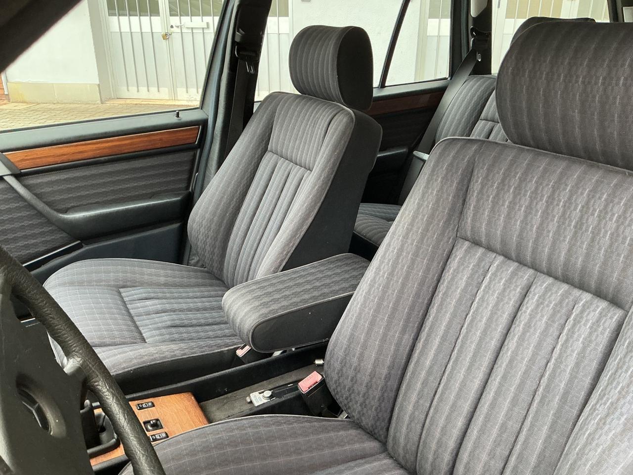 Mercedes-benz E 200 Station Wagon