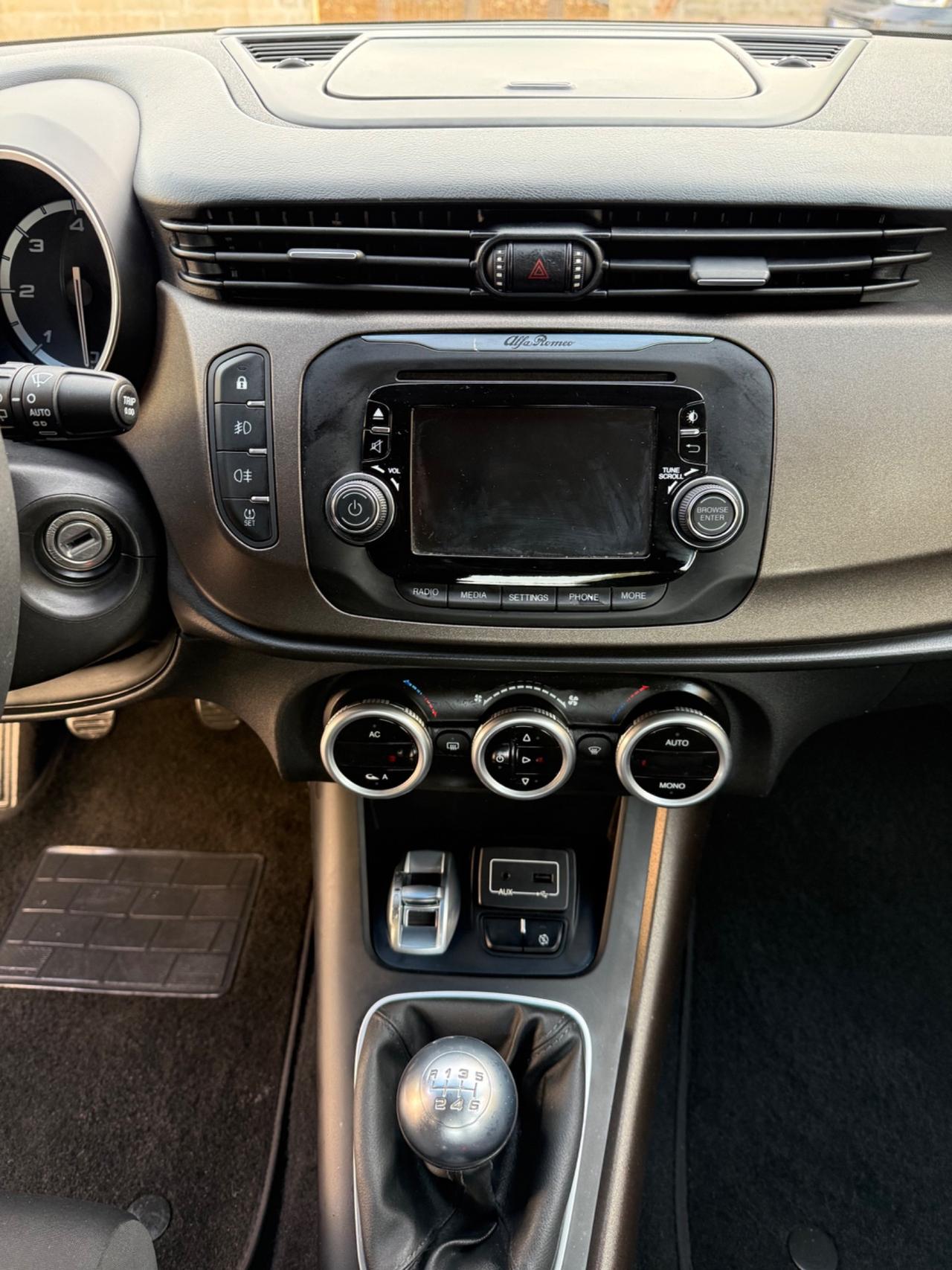 Alfa Romeo Giulietta 1.6 JTDm-2 120 CV Distinctive