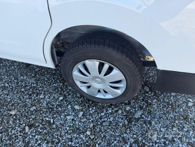 NISSAN NV200 1.5 dCi 86CV Combi Easy