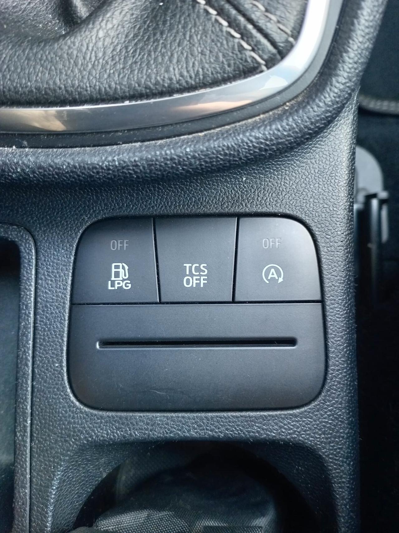 Ford Fiesta 1.1 75 CV GPL 5 porte Titanium