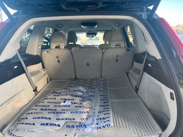 Volvo XC 90 XC90 D5 AWD Geartronic 7 posti Momentum