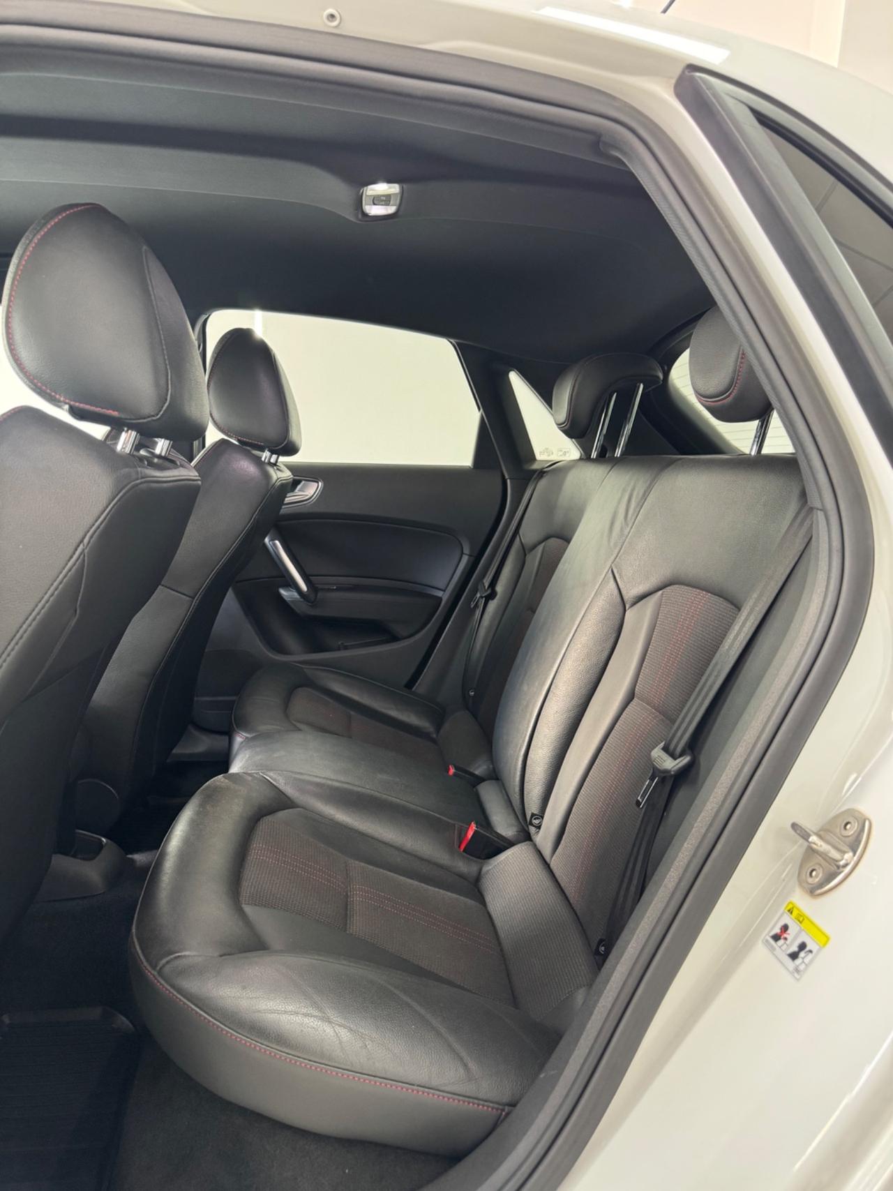 Audi A1 S1 2.0 TFSI quattro