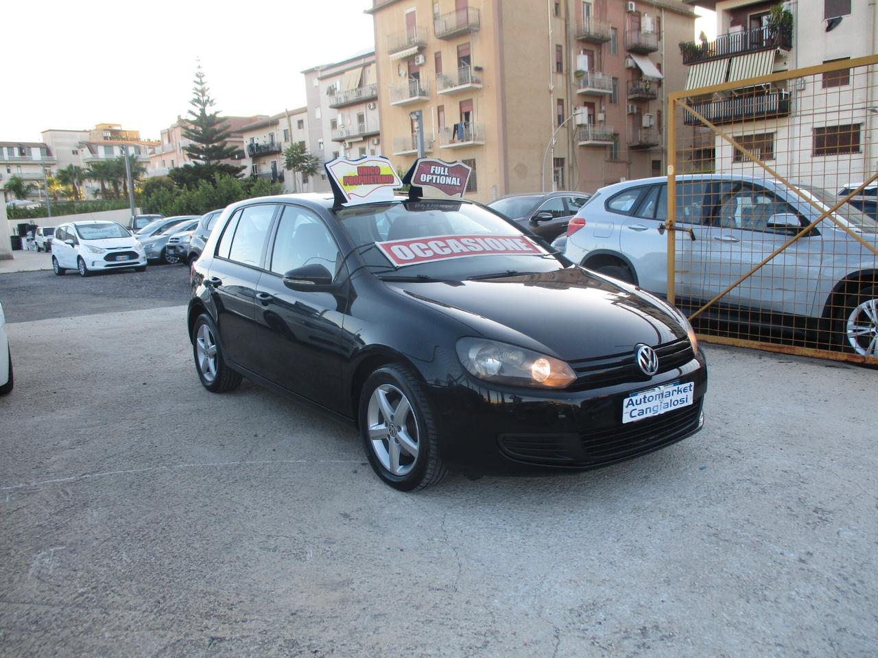 Volkswagen Golf 1.6 TDI MOLTO BELLA 2012