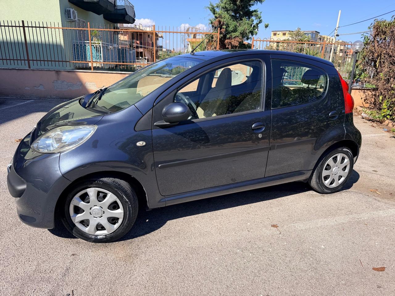 Peugeot 107 1.0 68CV 5p. Plaisir