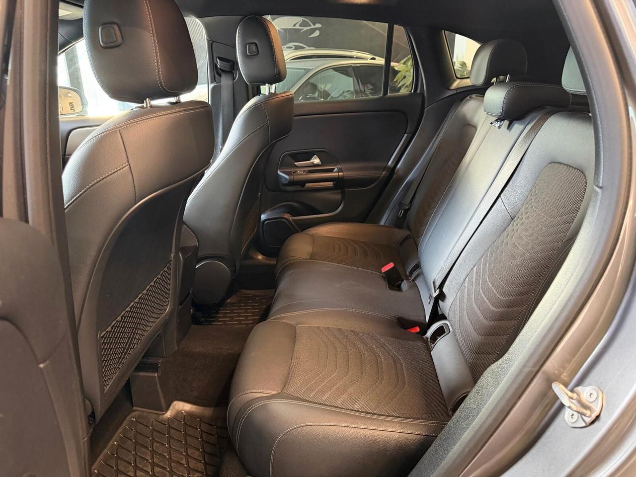 MERCEDES GLA 250E EQ-POWER SPORT 1.3 160CV PELLE NAVI CAM ANNO 2023