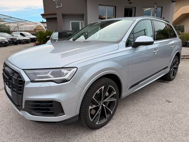 Audi Q7 55 TFSI quattro tiptronic Business