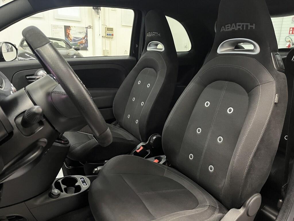 Abarth F595 1.4 T-Jet